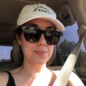 Meet your Posher, Catie